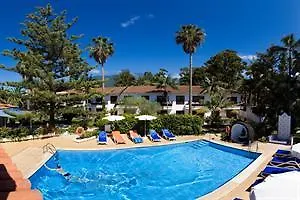 Ambassador ホテル 3*